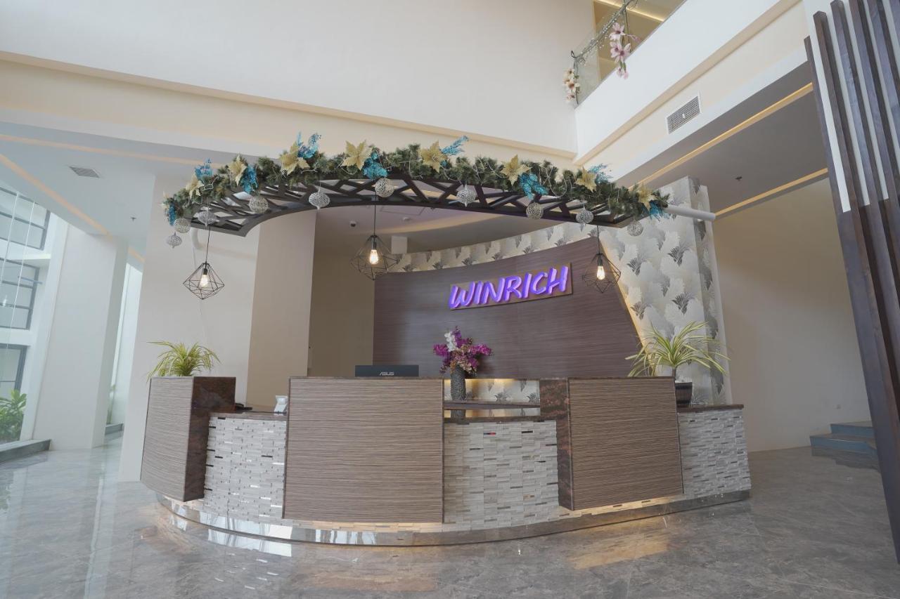 Winrich Hotel Mactan Exterior photo