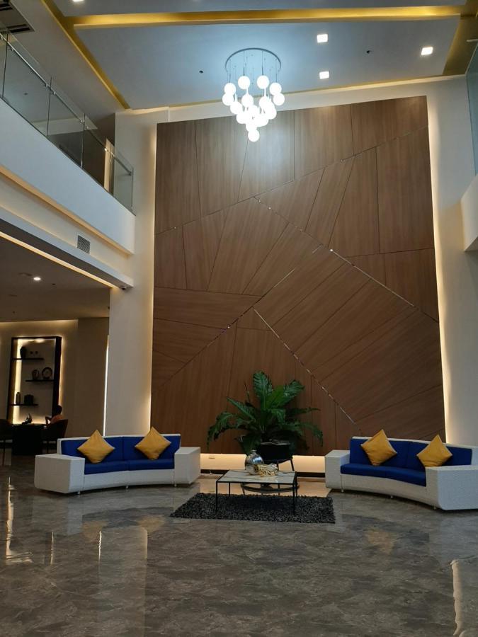 Winrich Hotel Mactan Exterior photo